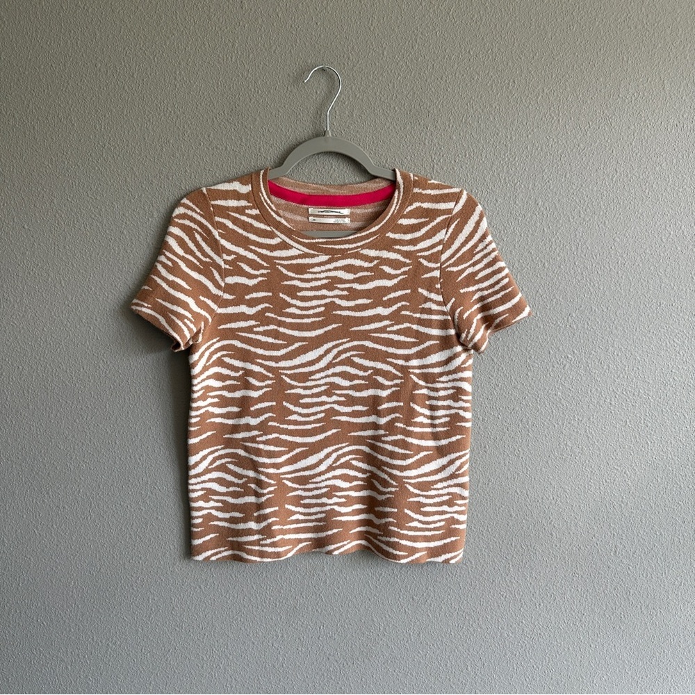 Anthropologie Brown and White Zebra Print Knit Tee XS